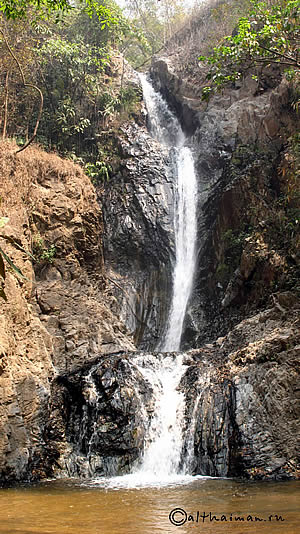 MAE YEN WATERFALL PAI THAILAND_ВОДОПАД МЕ ЙЕН МА ЕН 