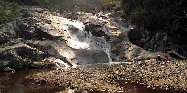 MO PAENG WATERFALL THAILAND_ВОДОПАД МО ПЕНГ