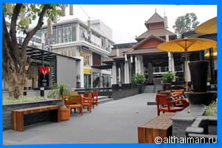 Нимманхаемин - Nimmanhaemin road - Чианг Май Тайланд Чанг Май Chiang Mai  Отели Чианг Мая Chiang Mai Hotels