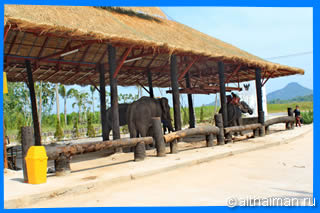 Плавучий рынок Hua Hin Sam Phan Nam Floating Market
