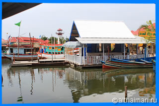 Плавучий рынок Hua Hin Sam Phan Nam Floating Market