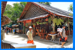 Остров Пхи Пхи, Koh Phi Phi Island, Краби, Южный Таиланд, Тайланд, Krabi, Thailand, лучший отель на Пхи Пхи, отели Пхи Пхи, отдых на Пхи Пхи, фото Пхи Пхи, туры на Пхи Пхи, дешевые авиабилеты в Краби,  острова Краби, ресторан, пхи пхи фото-отчёт, еда, ночной клуб, пляж, номер в отеле Пхи Пхи, медовый месяц на Пхи Пхи