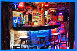 Phi Phi Nightlife, Where to Go at Night on Koh Phi Phi Island