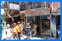 Остров Пхи Пхи, Koh Phi Phi Island, Краби, Южный Таиланд, Тайланд, Krabi, Thailand, лучший отель на Пхи Пхи, отели Пхи Пхи, отдых на Пхи Пхи, фото Пхи Пхи, туры на Пхи Пхи, дешевые авиабилеты в Краби,  острова Краби, ресторан, пхи пхи фото-отчёт, еда, ночной клуб, пляж, номер в отеле Пхи Пхи, медовый месяц на Пхи Пхи