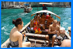 Острова Пхи Пхи, Koh Phi Phi Island, Краби, Южный Таиланд, Тайланд, Krabi, Thailand, лучший отель на Пхи Пхи, отели Пхи Пхи, отдых на Пхи Пхи, фото Пхи Пхи, туры на Пхи Пхи, дешевые авиабилеты в Краби,  острова Краби, ресторан, пхи пхи фото-отчёт, еда, ночной клуб, пляж, номер в отеле Пхи Пхи, медовый месяц на Пхи Пхи