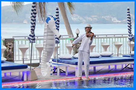 Blue пляж в Beach Club Phuket