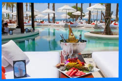 Nikki Beach Phuket (Никки-Бич-Пхукет) - шикарный пляжный клуб