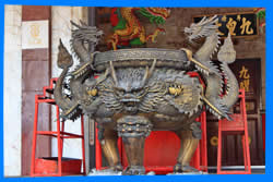 Храм Tha Rua Shrine в Пхукете,  Пхукет Достопримечательности, Китайские Храмы