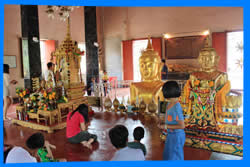 Храм Ват Пра Тонг (Wat Phra Thong) в Пхукете