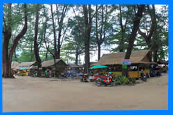 Пляжная Еда и Ночные Развлечения в Най Янг (Nai Yang beach) 