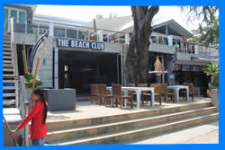 Ресторан-бар The Sands в Nai Yang Beach Resort
