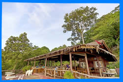 Бар-ресторан Baan Chom View, Ресторан-бар Small View Point Seafood, Бары & Рестораны с Видами над Ката Ной в Пхукете, Обед & Ужин с Морскими Видами на Юге Пхукета
