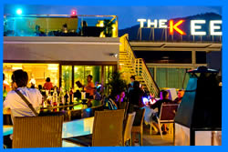 Ресторан The Kee Sky Lounge в Пхукете,  Пхукет Отзывы,  360-ти Градусные Виды из Ресторана на Крыше в Патонг Бич