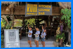 Кафе Rum Jungle,  Пхукет,  Най Харн Бич Рестораны & Кухни 