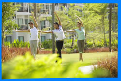 Ежедневная Программа Досуга и развлечений для гостей holiday inn resort phuket maikhao beach