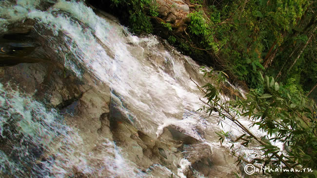 HUAY KAEW WATERFALL LAM NAM KOK NATIONAL PARK THAILAND CHIANG RAI ЧИАНГ РАЙ ЧАНГ РАЙ СЕВЕРНЫЙ ТАИЛАНД НАЦИОНАЛЬНЫЙ ПАРК ЛАМ НАМ КОК