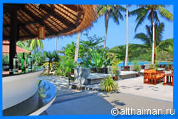 Pool Bar at Maehaad Bay Resort 