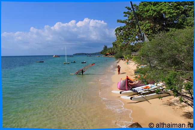 Play Laem beach Koh Phangan Ко Панган Тайланд