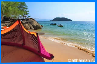 Play Laem beach Koh Phangan Ко Панган Тайланд