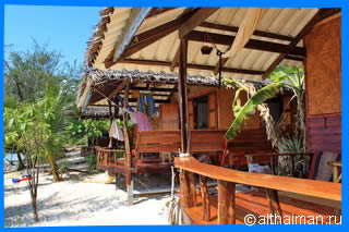 Play Laem beach Koh Phangan Ко Панган Тайланд