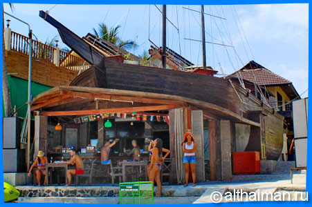 Haad Rin beach Restaurants, Where and What to Eat in Haad Rin