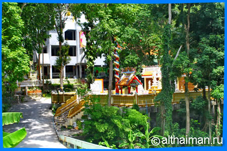Wat Pha Sang Tham, also know as Pah Saeng Dhamma
