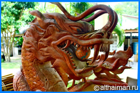 Wat Pha Sang Tham, also know as Pah Saeng Dhamma