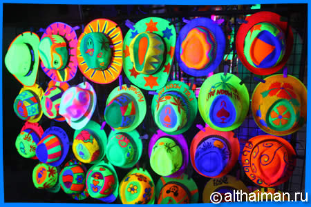 Haad Rin Beach Shopping, What to Buy and Where to Shop in Haad Rin Beach
