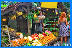 Fresh Fruit Market in Chaloklum 