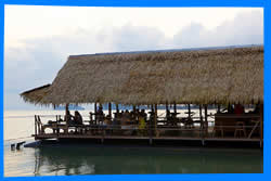 Loi Lay Floating Bar