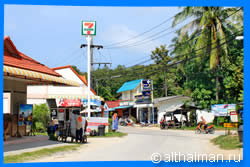 Getting to haad chao phao by motorbike